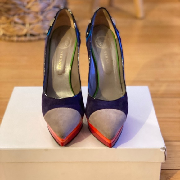 Versace Color Block Pumps - Picture 4 of 7